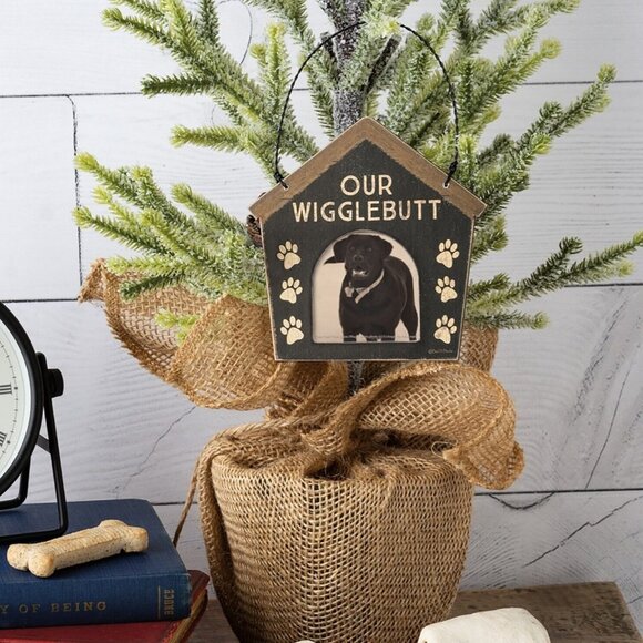 Dog Photo Frame House-Shaped Our Wigglebutt 4.5x4.5 in Rustic Wood Gift Magnet - Picture 2 of 3